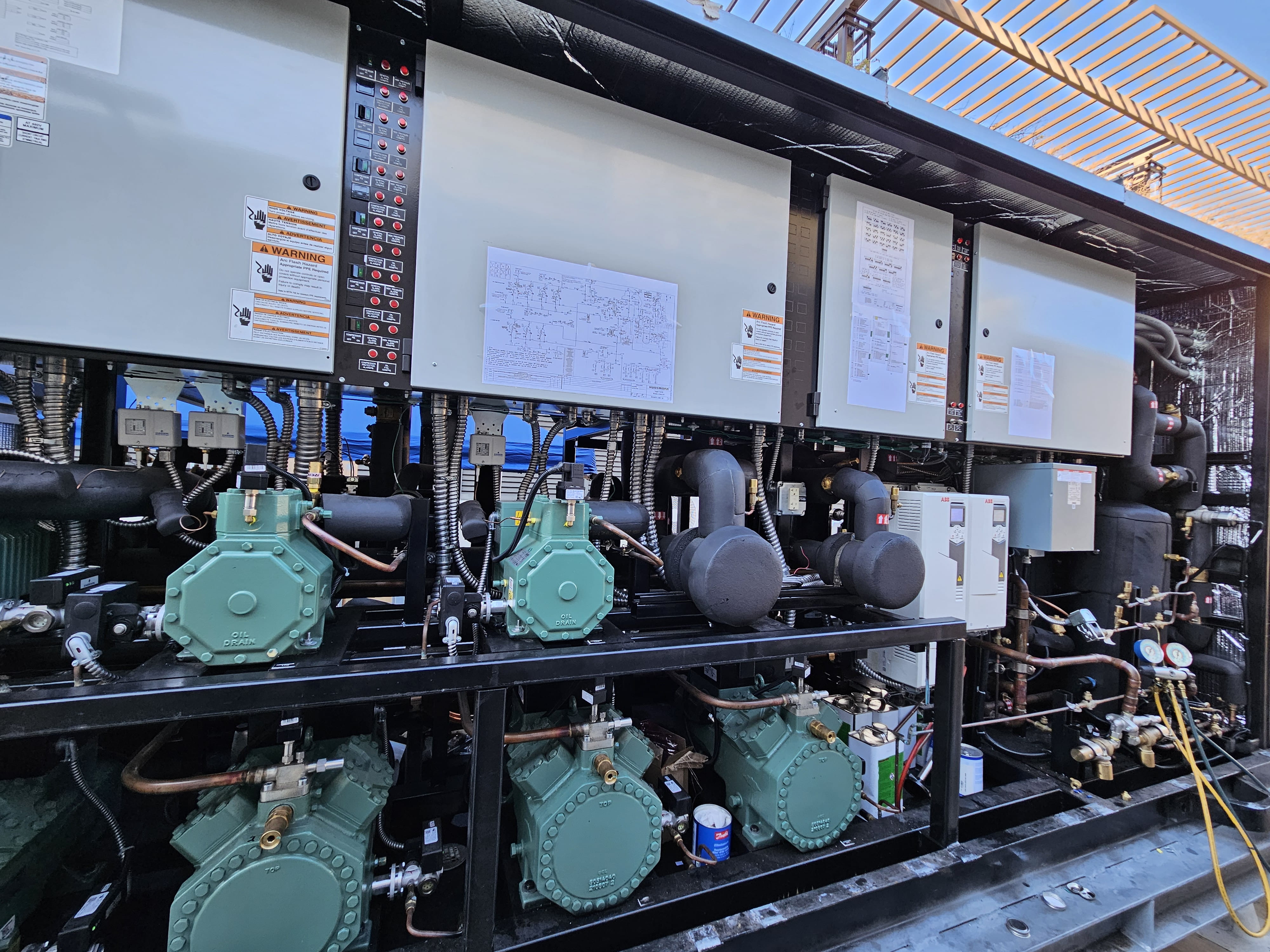 Transcritical-CO2-Rack-Close-Up-Image